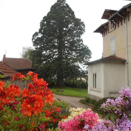Delightful Mansion In Vecoux With Garden Holiday home *