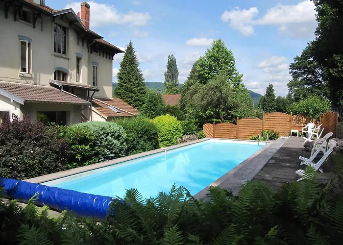 Mansion In Vecoux With Pool And Garden