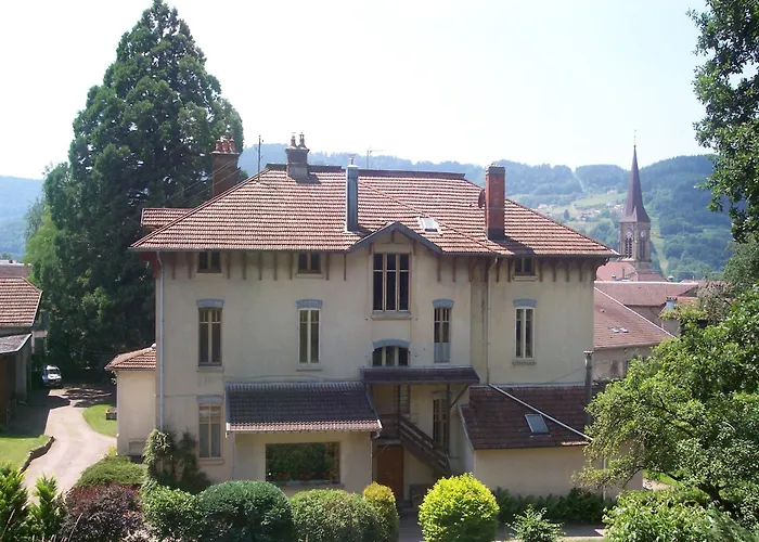 Prázdninový dům Mansion In With Pool And Garden Vecoux