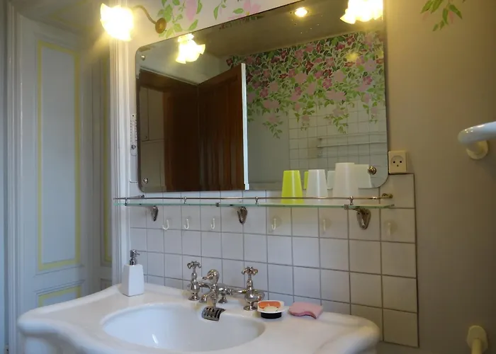 Prázdninový dům Mansion In With Pool And Garden *