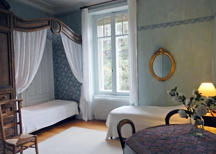 Mansion In With Pool And Garden Prázdninový dům *