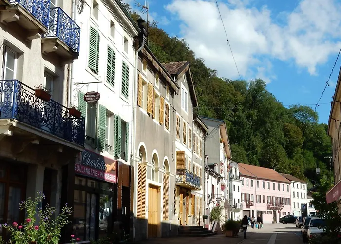 Mansion In With Pool And Garden Prázdninový dům *